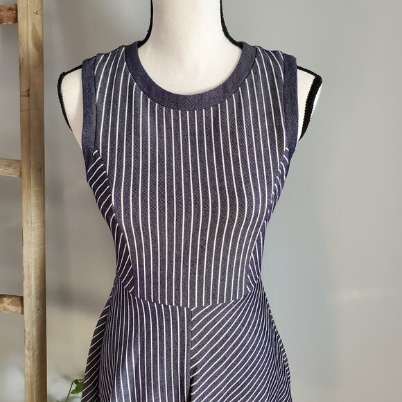 BCBGeneration Sleeveless Blue Denim Striped A Line Dress Size 4 - Picture 4 of 9